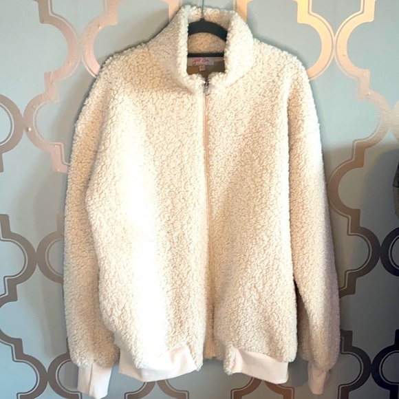 Jess Lea Jackets & Blazers - Nwot Cream colored faux fur jacket